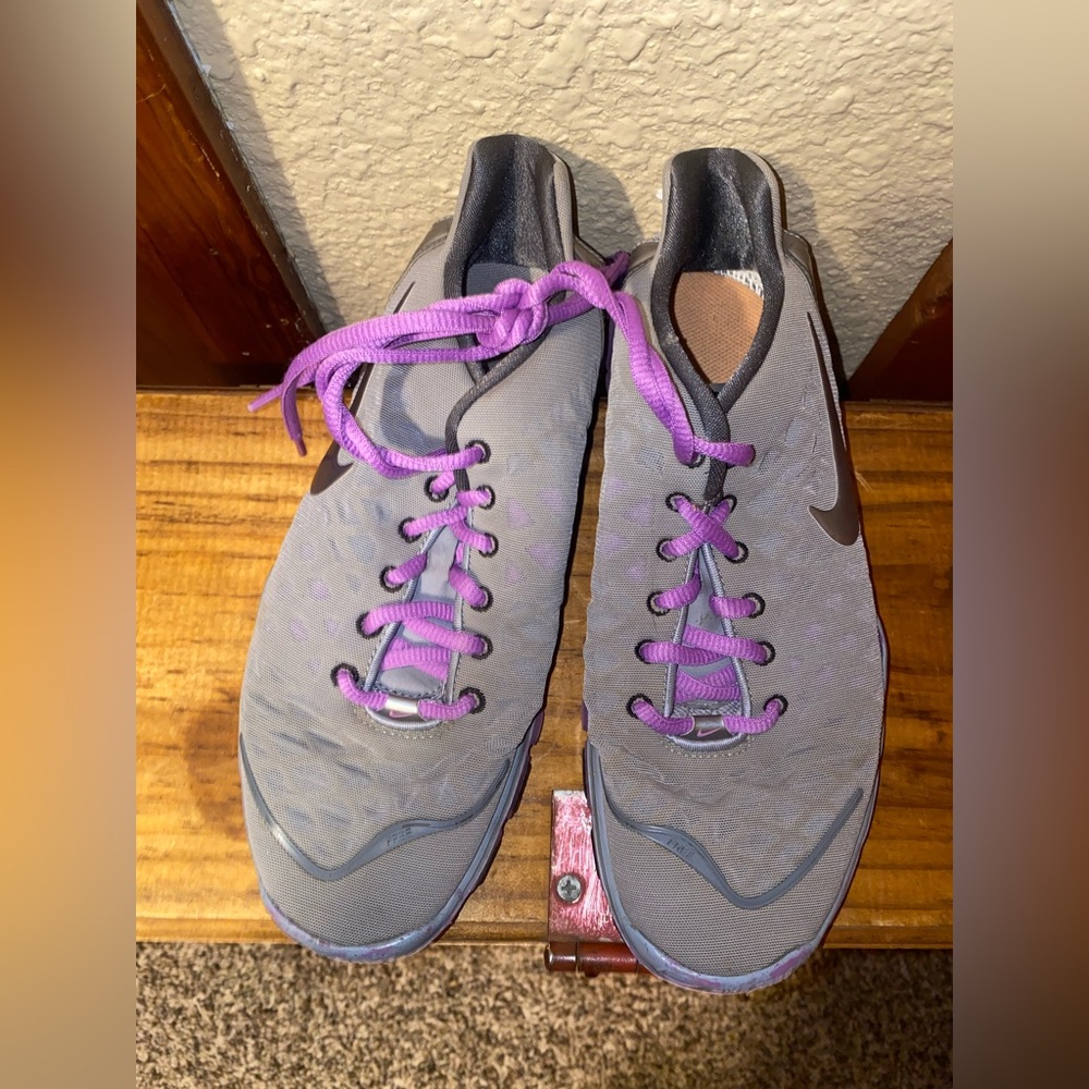 Nike Women's Gray and Purple Athletic Shoes